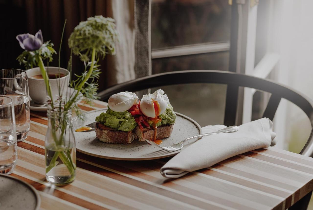 No 15 By Guesthouse, Бат Экстерьер фото Poached eggs on toast