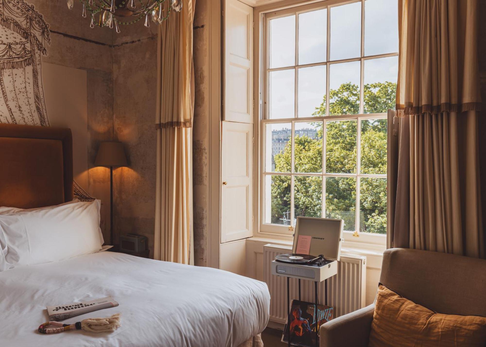 No 15 By Guesthouse, Бат Экстерьер фото A bedroom at The Dean