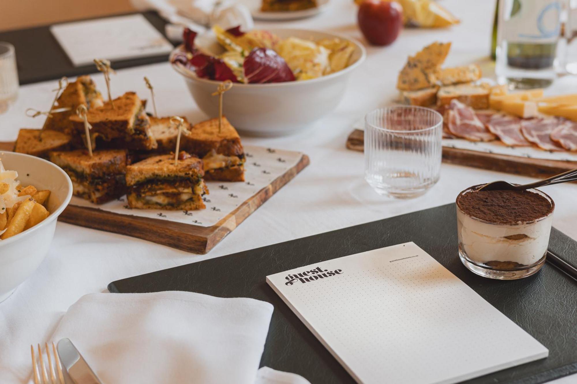 No 15 By Guesthouse, Бат Экстерьер фото Menu at the restaurant