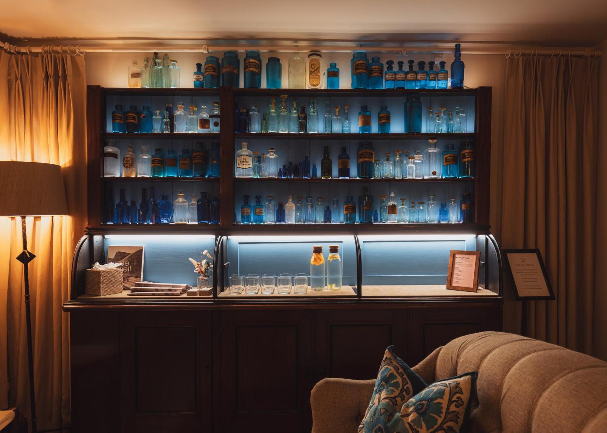 No 15 By Guesthouse, Бат Экстерьер фото The bar at the 2019 edition of the G7 summit