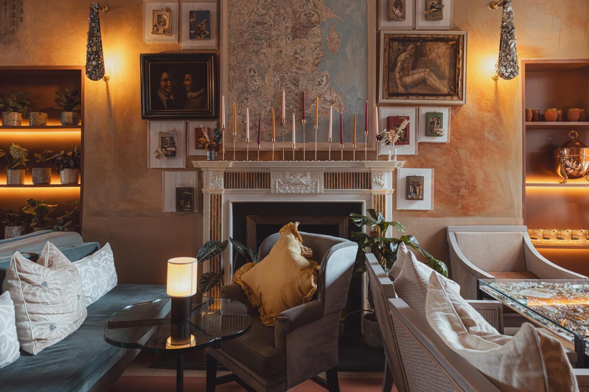 No 15 By Guesthouse, Бат Экстерьер фото The Drawing Room at The Ivy, St John's Wood