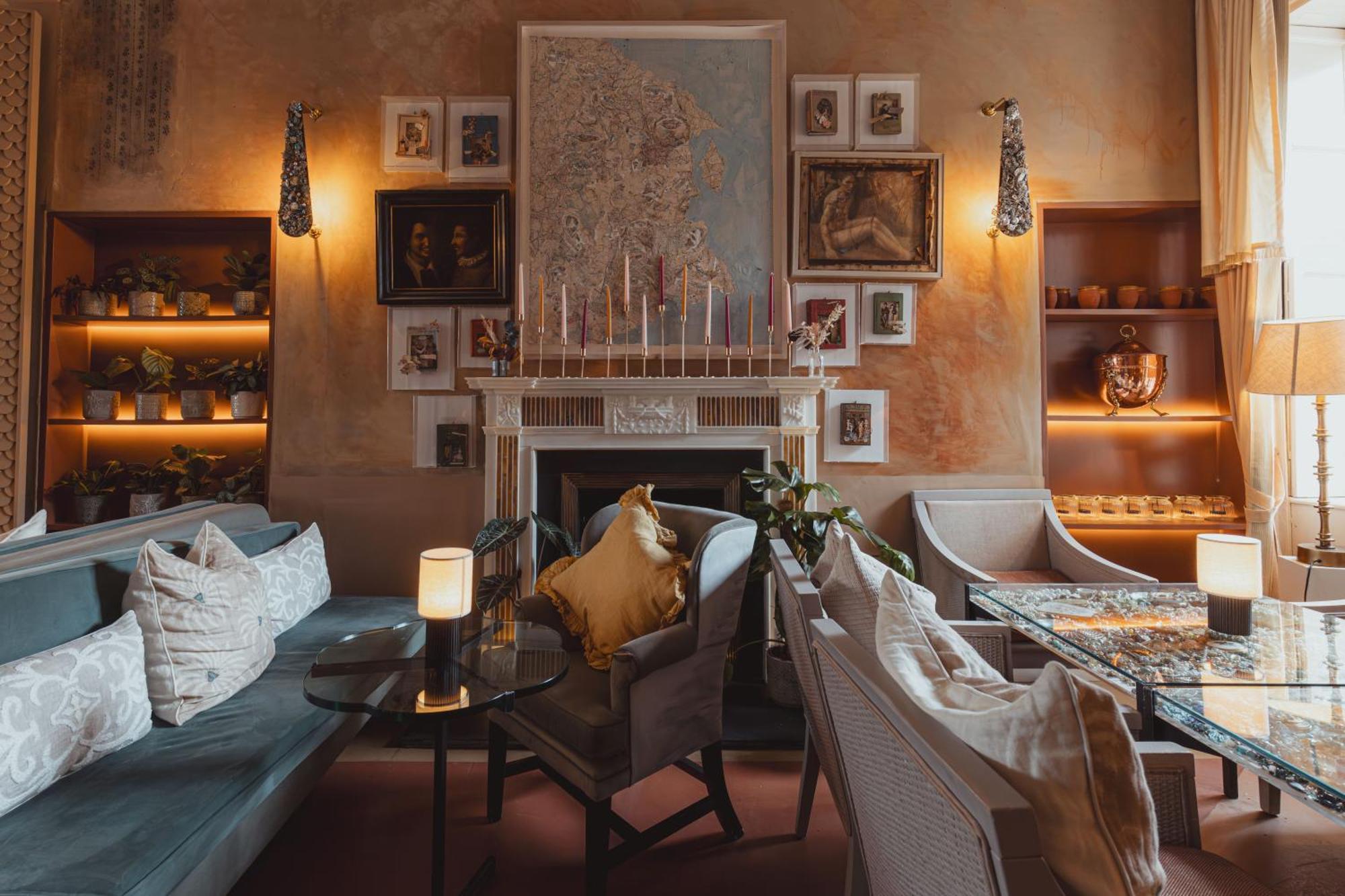 No 15 By Guesthouse, Бат Экстерьер фото The Drawing Room at The Mitre Hotel