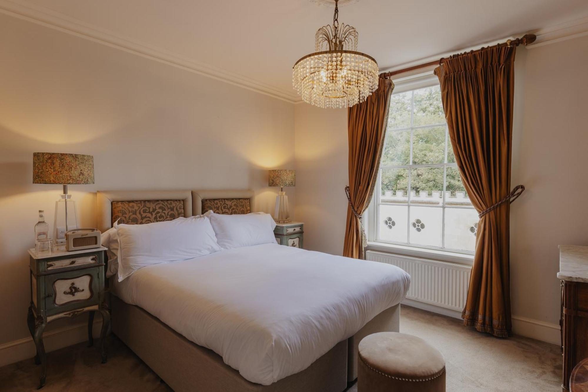 No 15 By Guesthouse, Бат Экстерьер фото A bedroom at the hotel